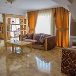 Luxury Rich 2 Apartment