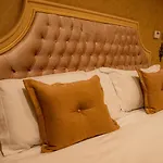 Luxury Rich 2 Apartment