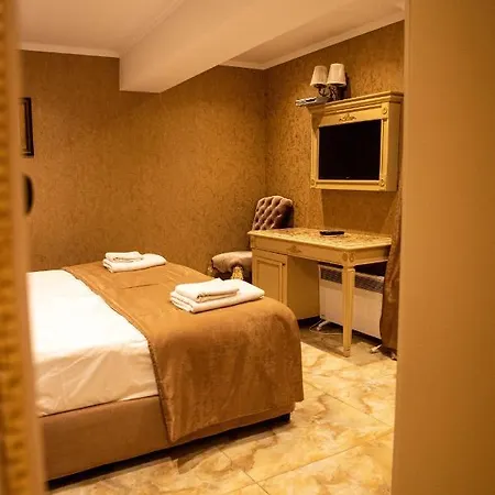 Luxury Rich 2