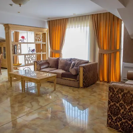 Luxury Rich 2 Апартамент
