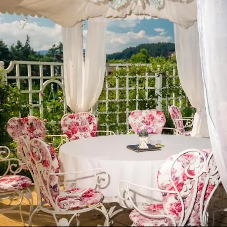 Luxury Rich 2 Daire